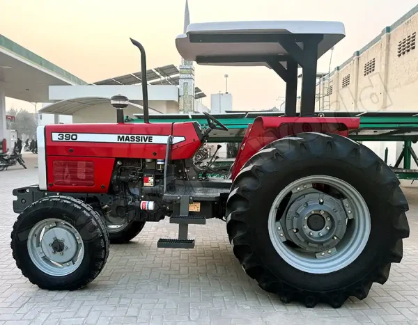 Massive 390 2WD SE Tractors For Sale In Togo