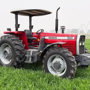 Massive 390 SE 4WD Tractors For Sale In Togo