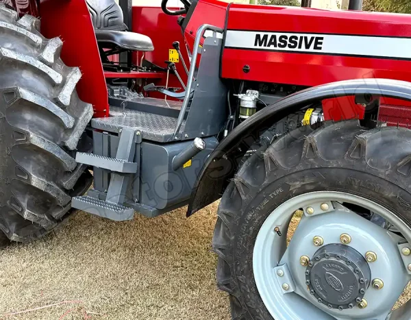 Massive 390 SE 4WD Tractors For Sale In Togo